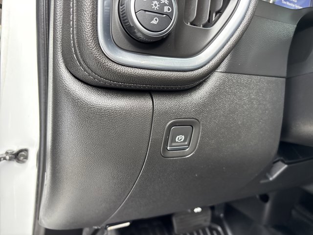 Used 2020 Chevrolet Silverado 2500 LT w/ Convenience Package image 19