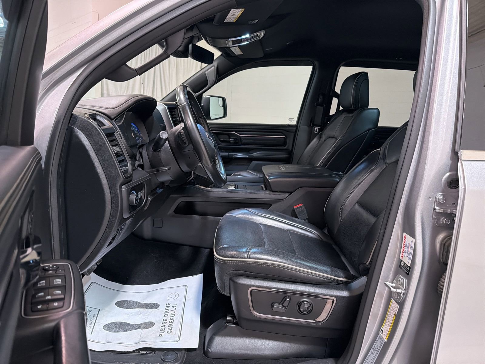 Used 2022 RAM 1500 Limited image 10