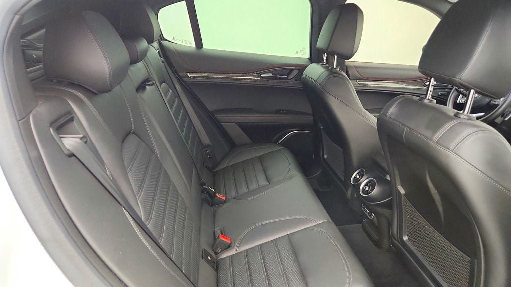 Used 2023 Alfa Romeo Stelvio Estrema AWD/4WD image 24