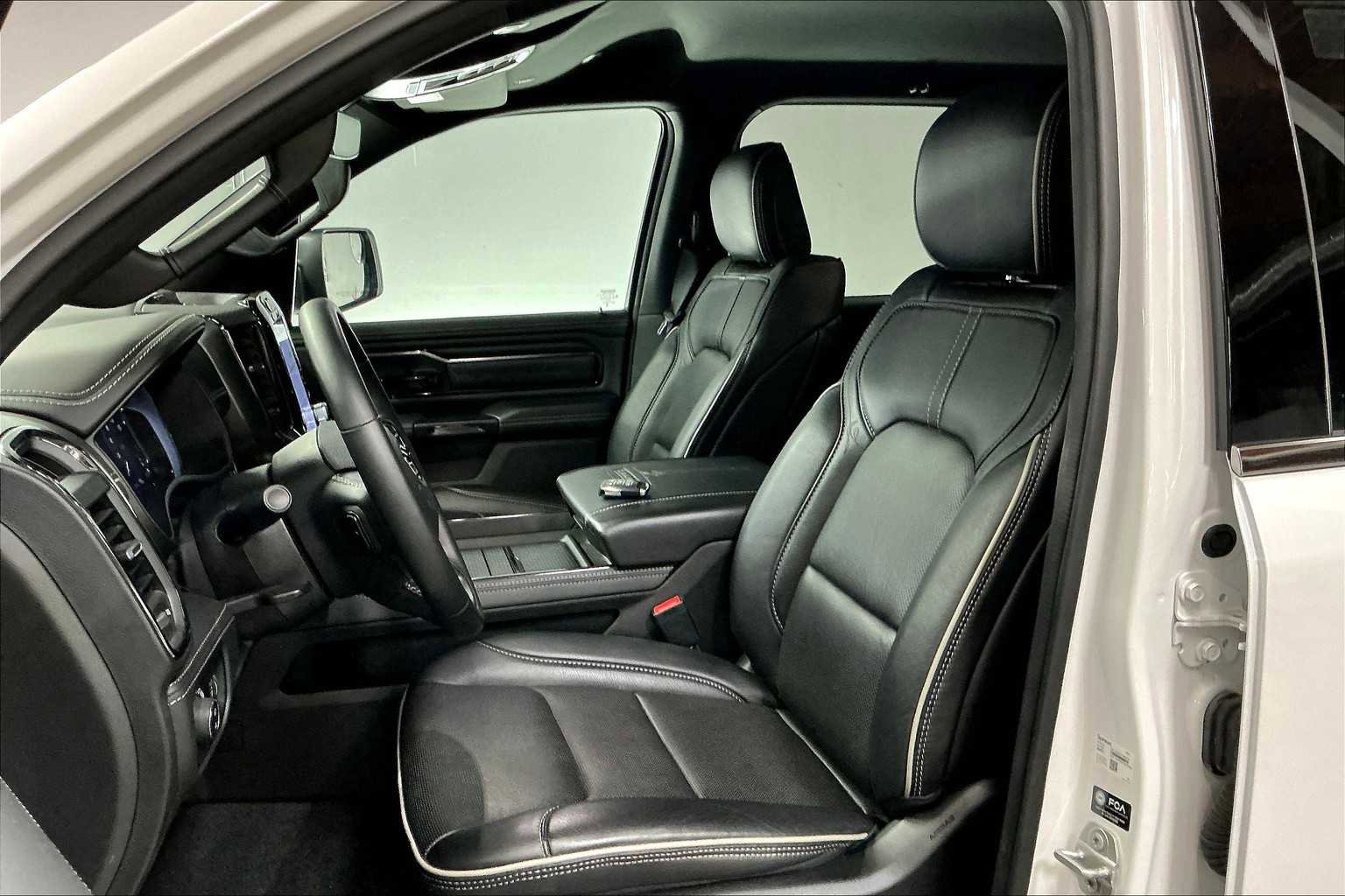 Used 2024 RAM 1500 Limited w/ Trailer Tow Group image 26