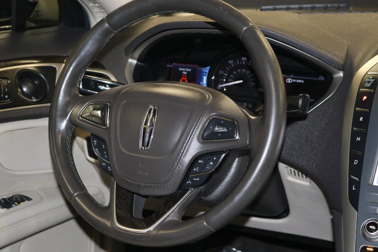 Used 2020 Lincoln MKZ Reserve w/ Elements Package image 19