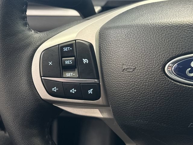 Used 2023 Ford Explorer XLT w/ Equipment Group 202A AWD/4WD image 34