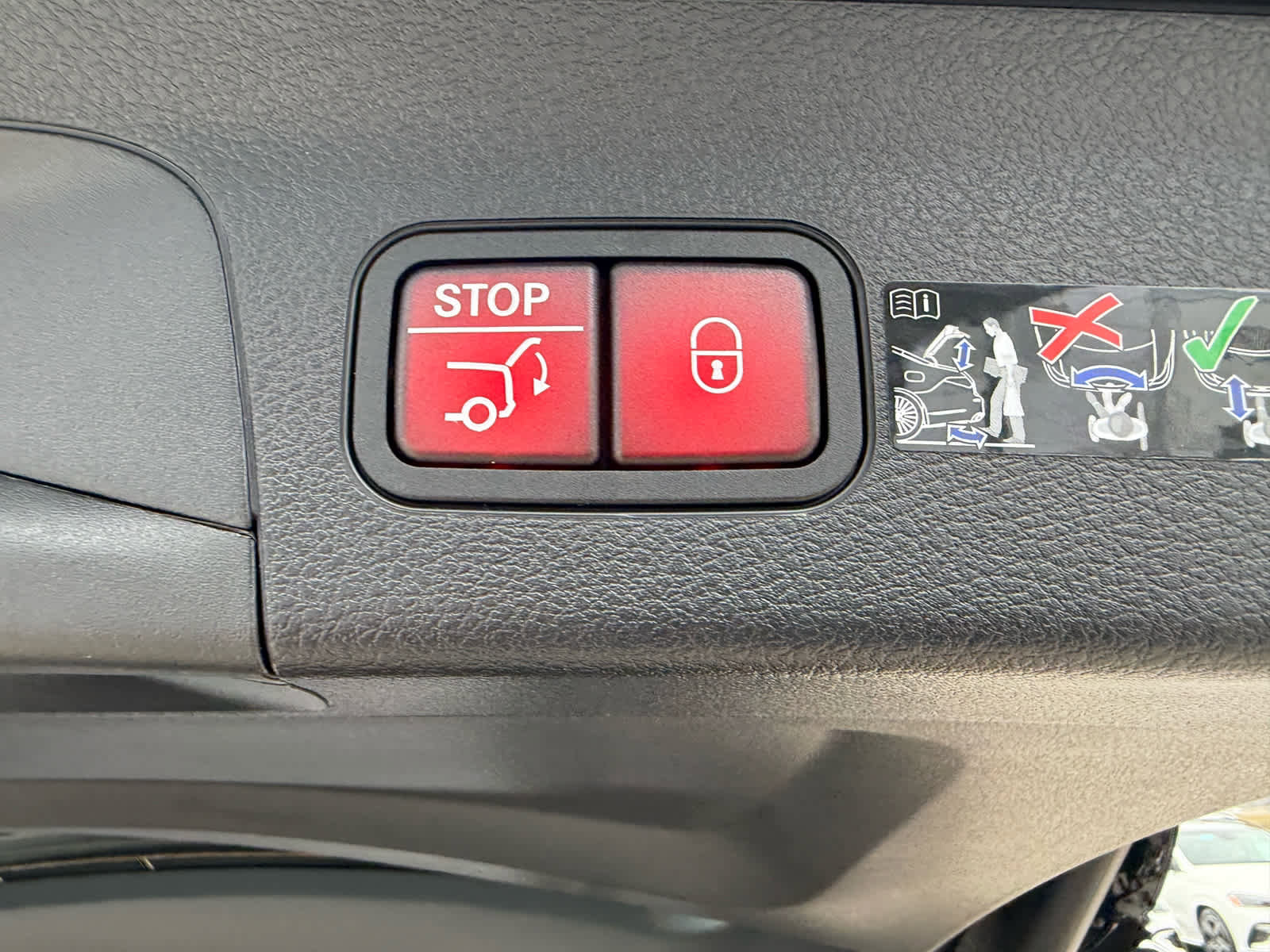 New 2026 Mercedes-Benz GLS 450 4MATIC image 36