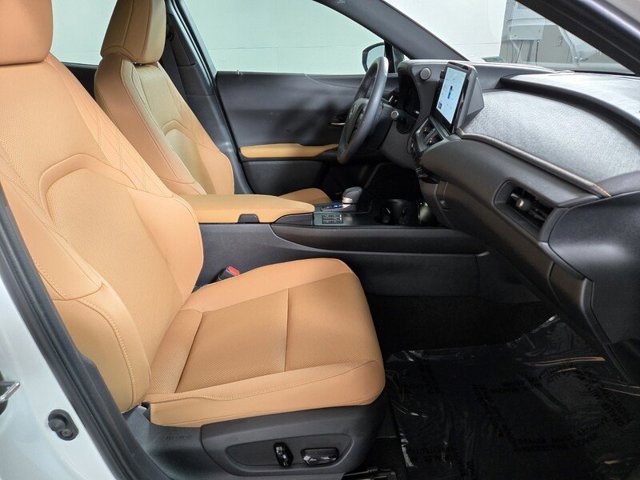Certified 2025 Lexus UX 300h AWD w/ Accessory Package (P1) image 23