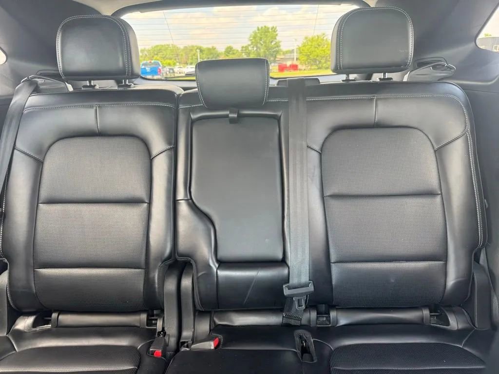 Used 2024 Ford Escape Platinum AWD/4WD image 18