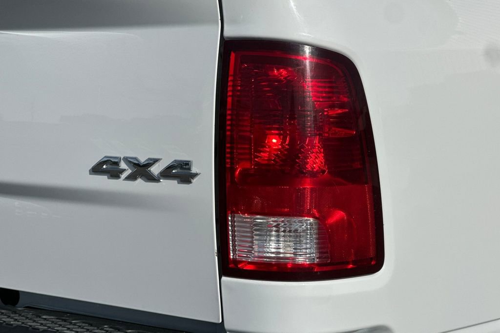 Used 2017 RAM 1500 Express image 25