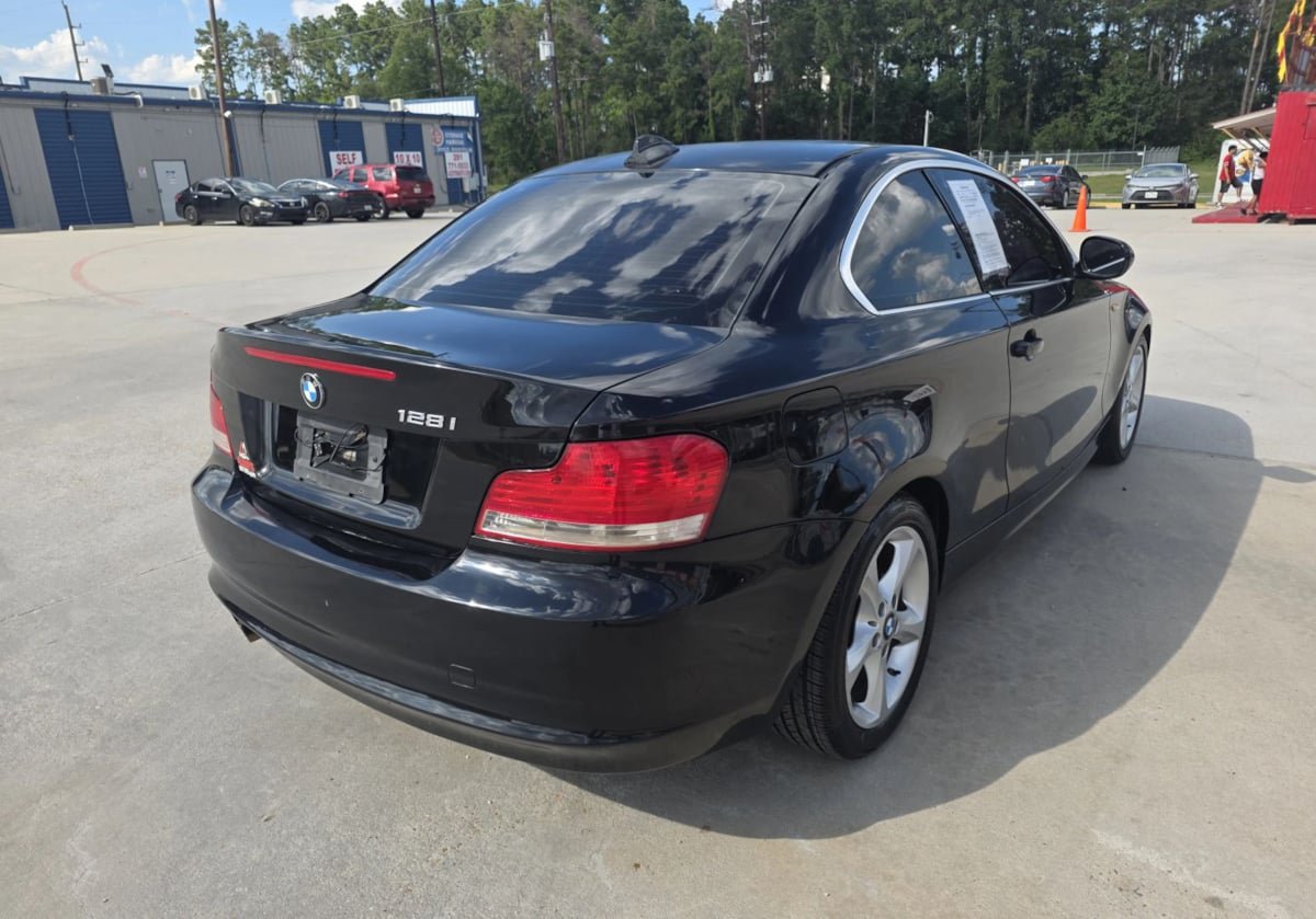 Used 2011 BMW 128i Coupe RWD image 16