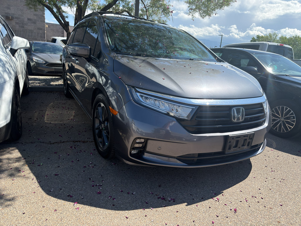 Used 2023 Honda Odyssey Elite image 3