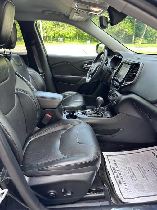 Used 2019 Jeep Cherokee Limited AWD/4WD image 23
