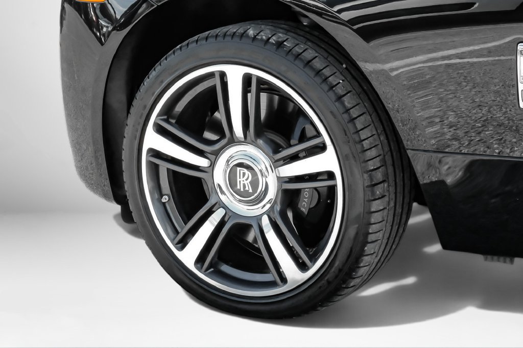 Used 2014 Rolls-Royce Wraith RWD image 43
