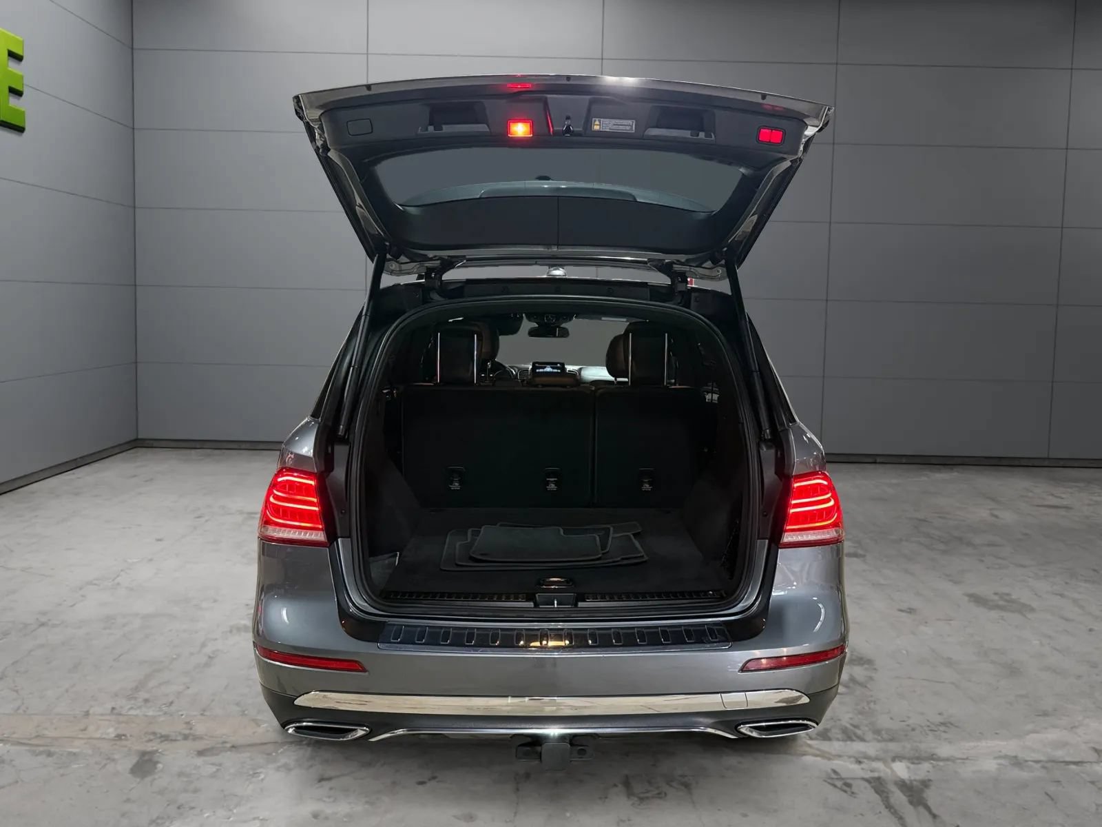 Used 2018 Mercedes-Benz GLE 350 4MATIC image 9