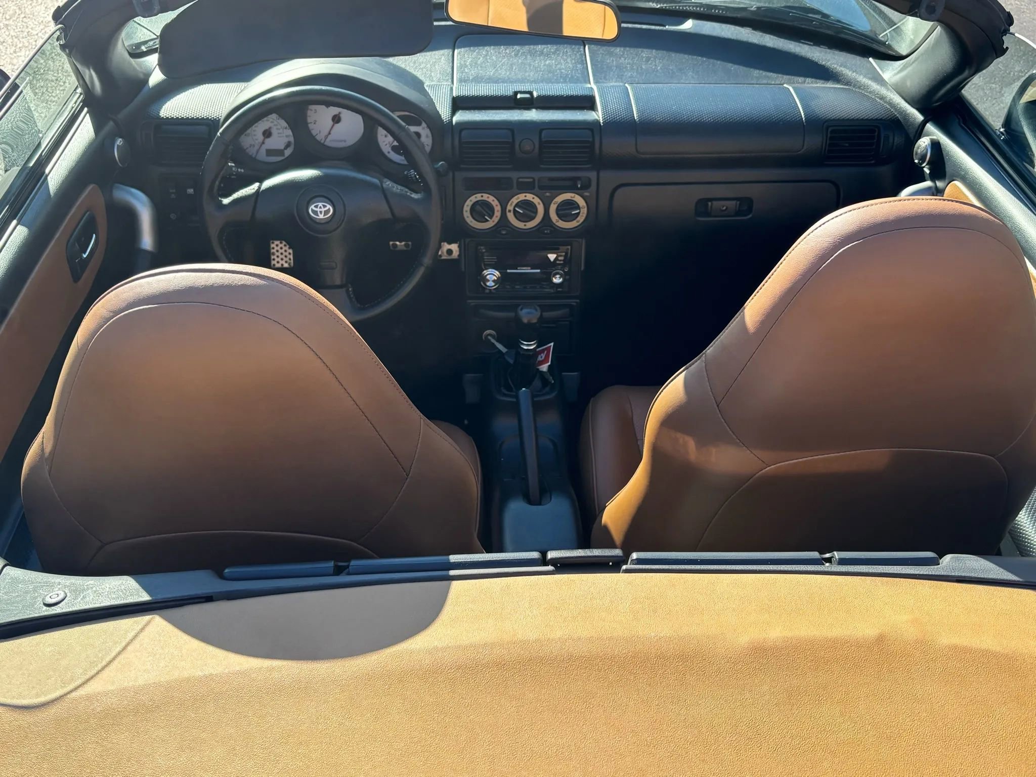 Used 2002 Toyota MR2 image 21