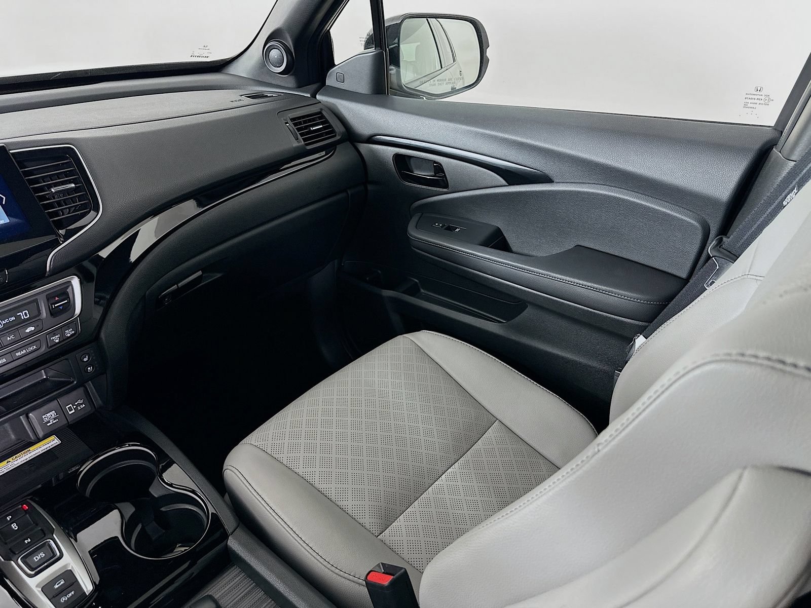 Used 2022 Honda Passport Elite image 23