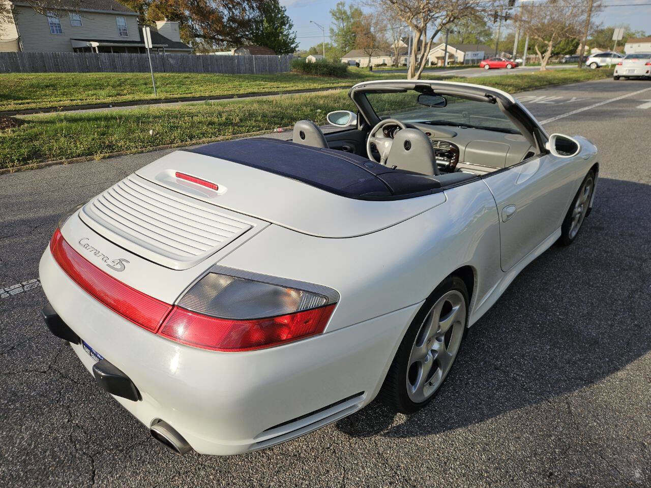 Used 2005 Porsche 911 Carrera 4S AWD/4WD image 12