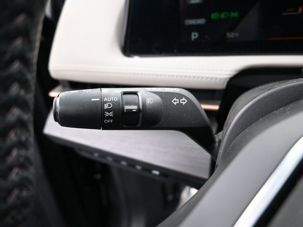 Used 2023 Nissan Ariya EMPOWER+ image 20