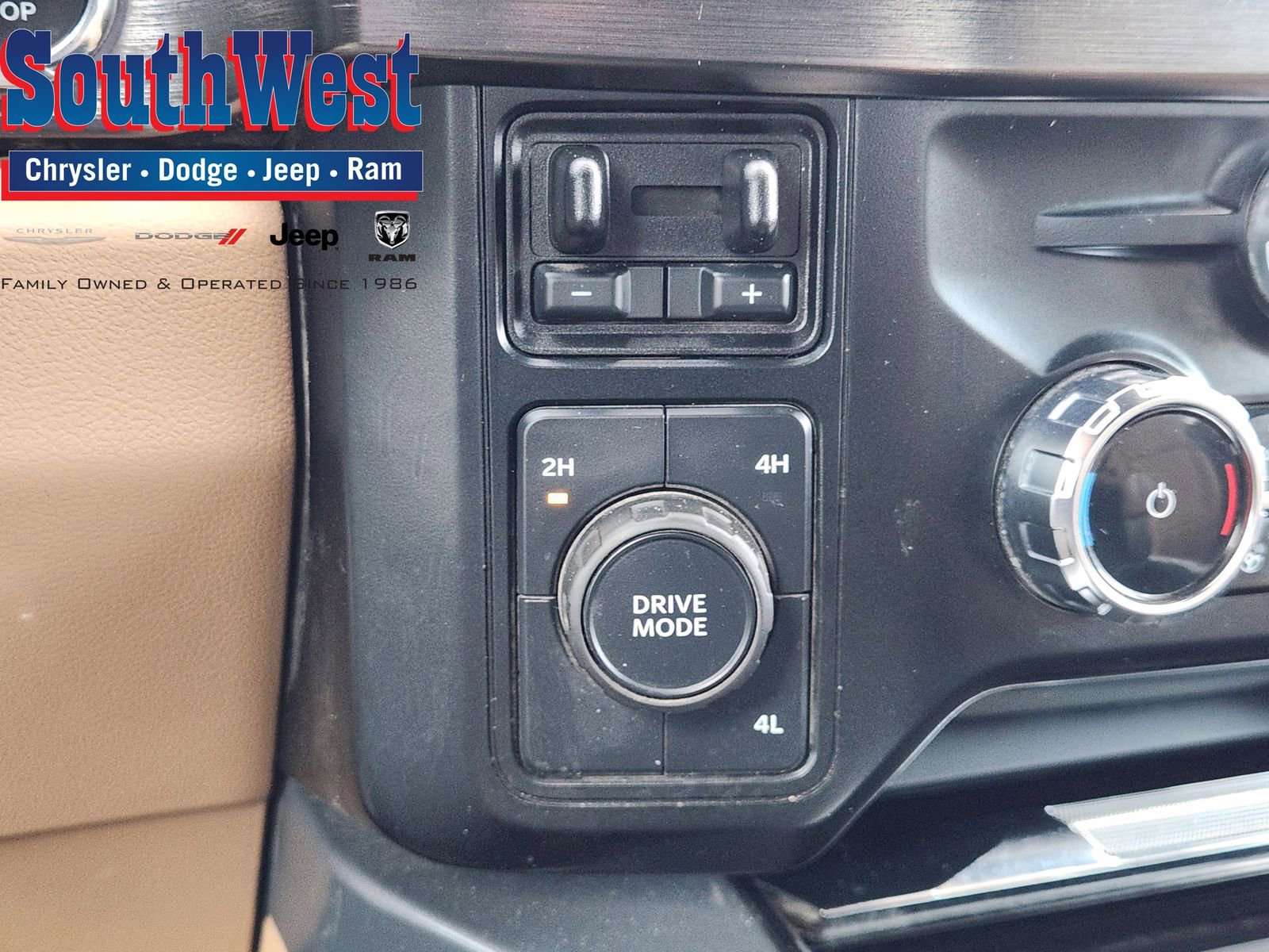 Used 2024 Ford F450 Lariat w/ Lariat Ultimate Package image 21