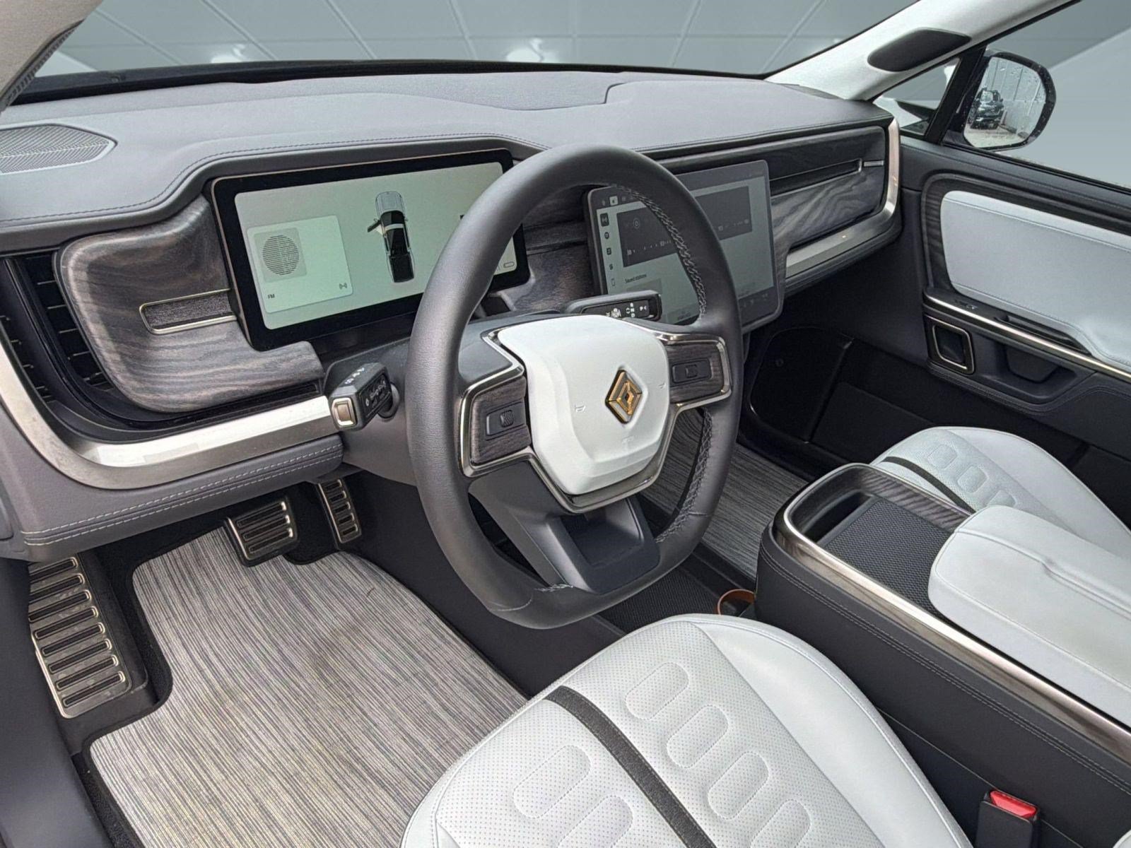 Used 2022 Rivian R1T Adventure AWD/4WD image 4