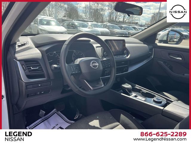 Used 2025 Nissan Rogue SV image 20