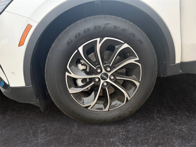 Used 2024 Lincoln Nautilus Premier image 14