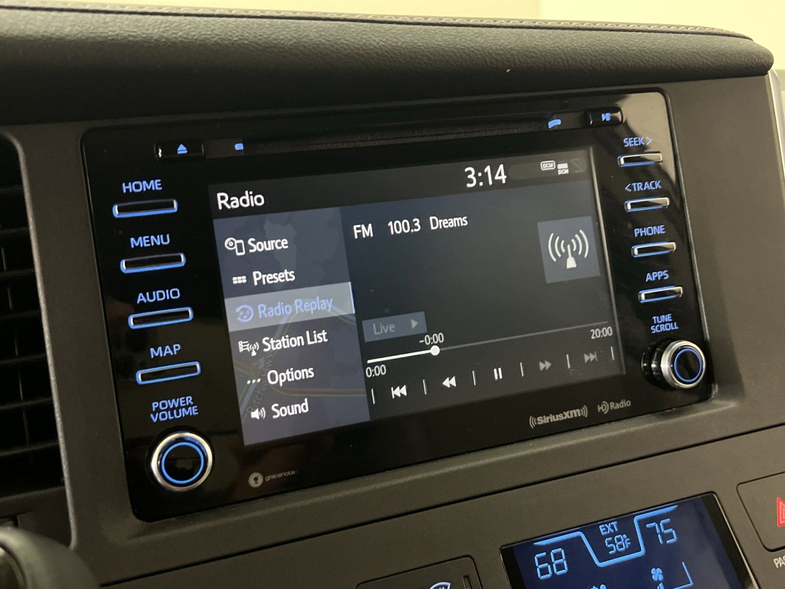 Used 2019 Toyota Sienna XLE w/ XLE Navigation Package image 16
