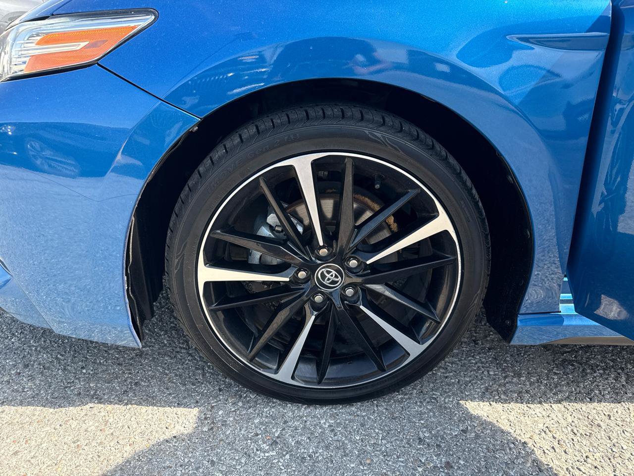 Used 2020 Toyota Camry XSE FWD image 22