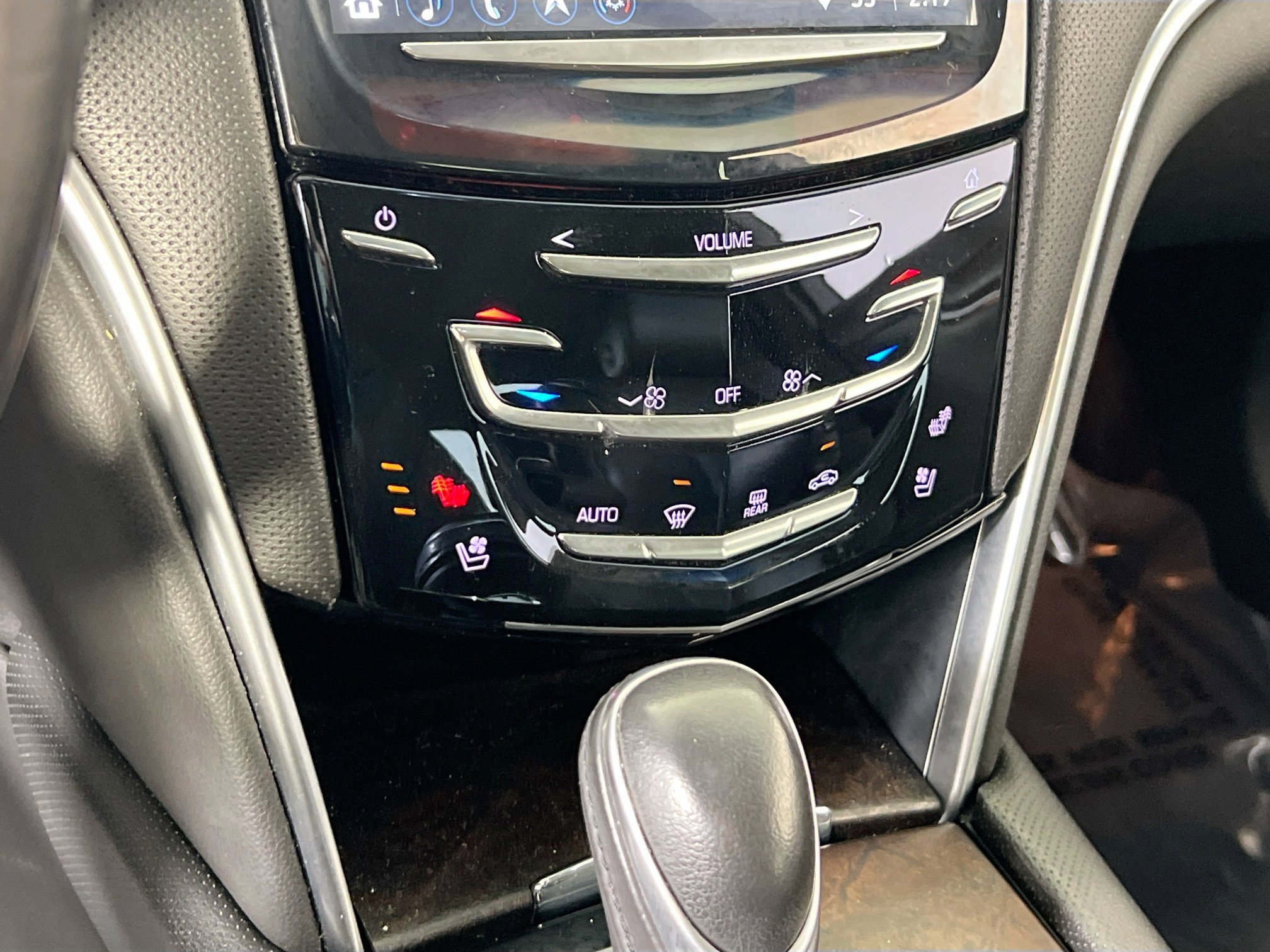 Used 2018 Cadillac XTS Luxury image 16