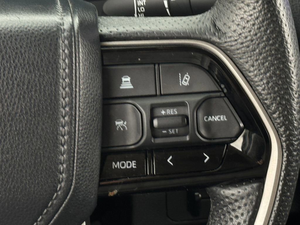 Used 2022 Toyota Tundra Limited image 15