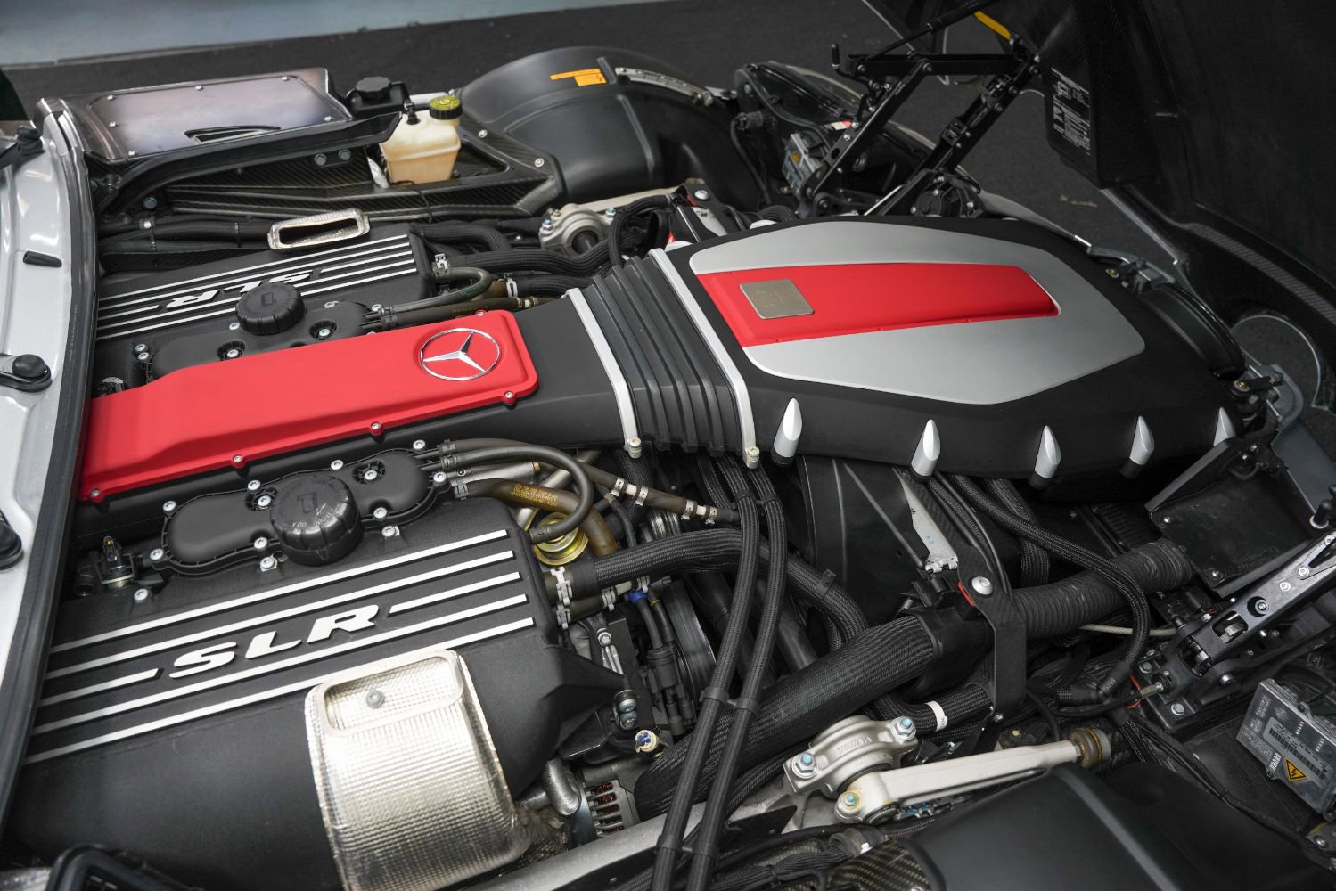 Used 2005 Mercedes-Benz SLR Coupe image 51