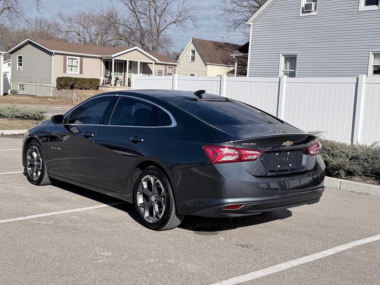 Used 2021 Chevrolet Malibu LT image 4