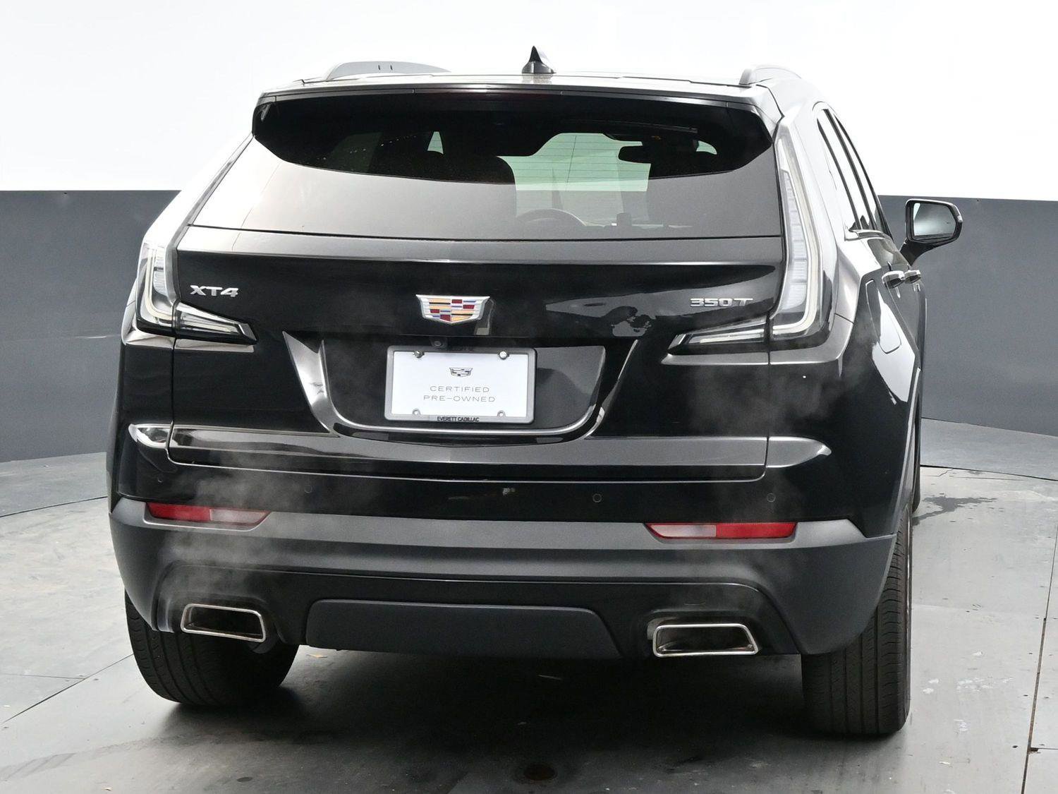 Used 2023 Cadillac XT4 Sport w/ Driver Assist Package image 6