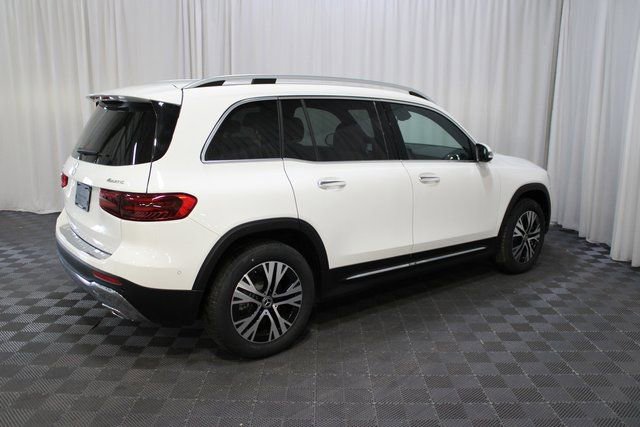 New 2025 Mercedes-Benz GLB 250 4MATIC image 6