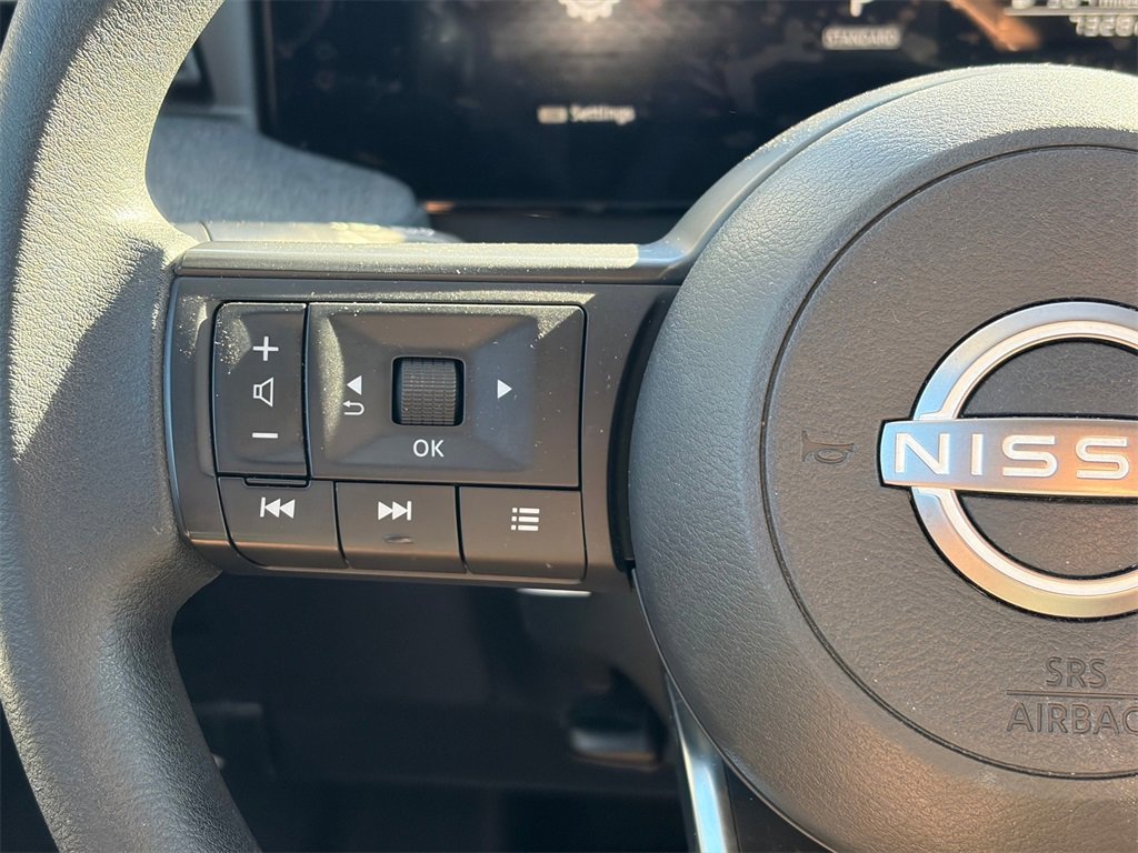 Certified 2025 Nissan Kicks SV image 10