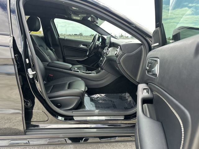 Used 2017 Mercedes-Benz GLA 250 4MATIC image 29