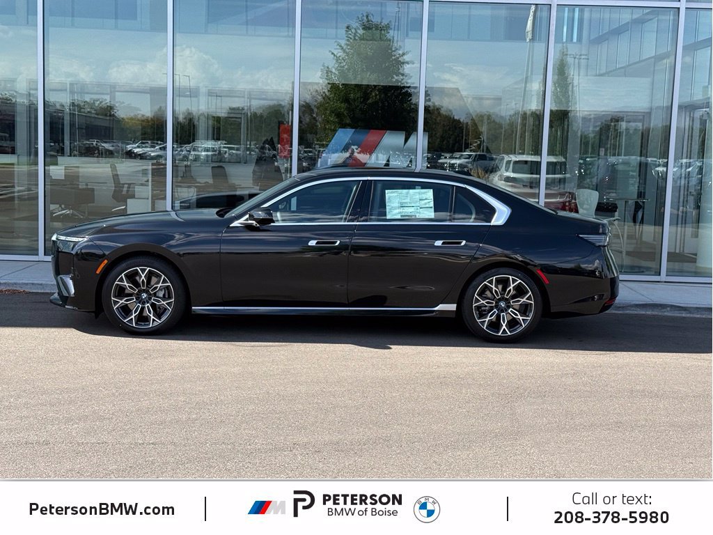 New 2027 BMW 740i xDrive w/ Executive Package AWD/4WD image 2