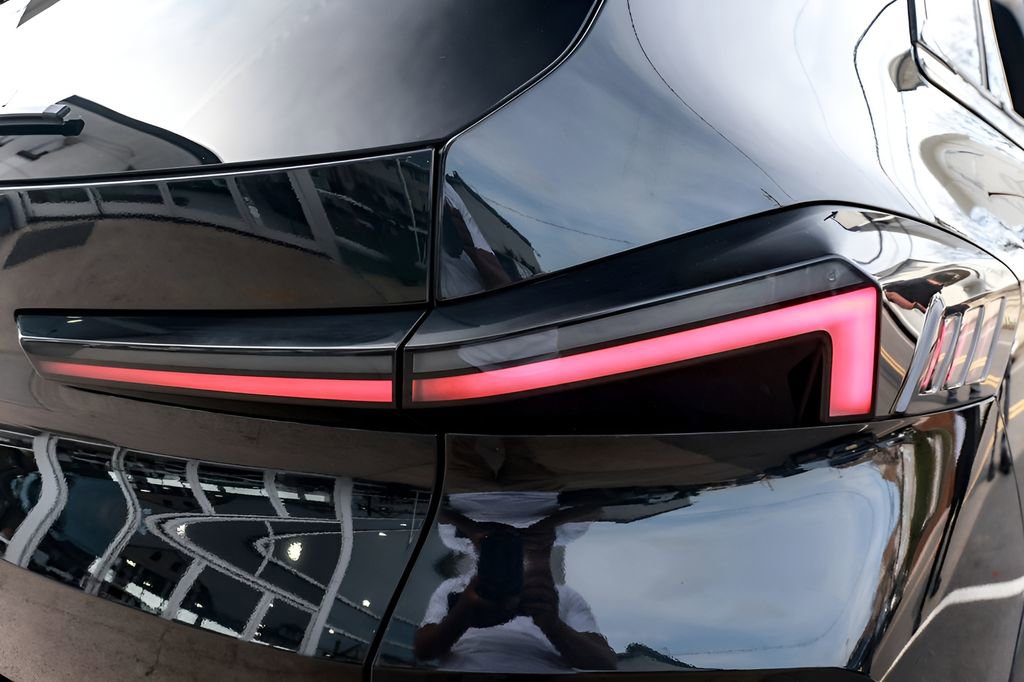 Used 2024 BMW XM image 46