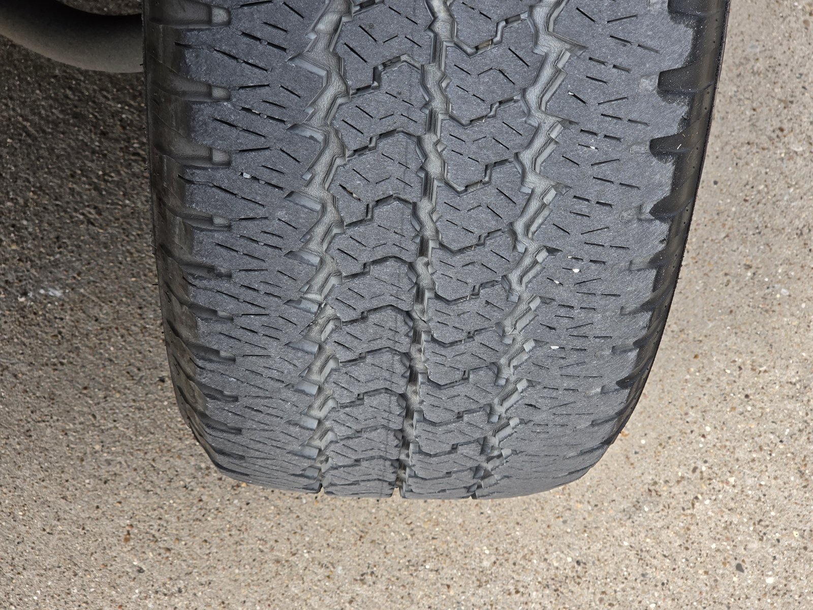 Used 2024 RAM 2500 Big Horn w/ Night Edition AWD/4WD image 12