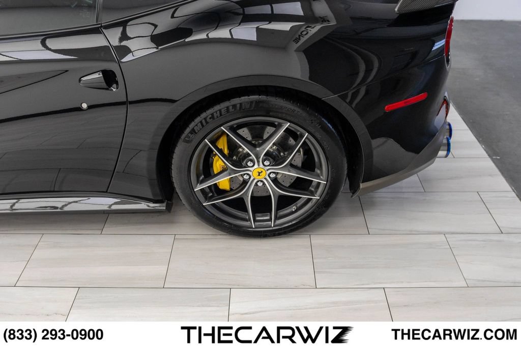 Used 2014 Ferrari F12 Berlinetta RWD image 16