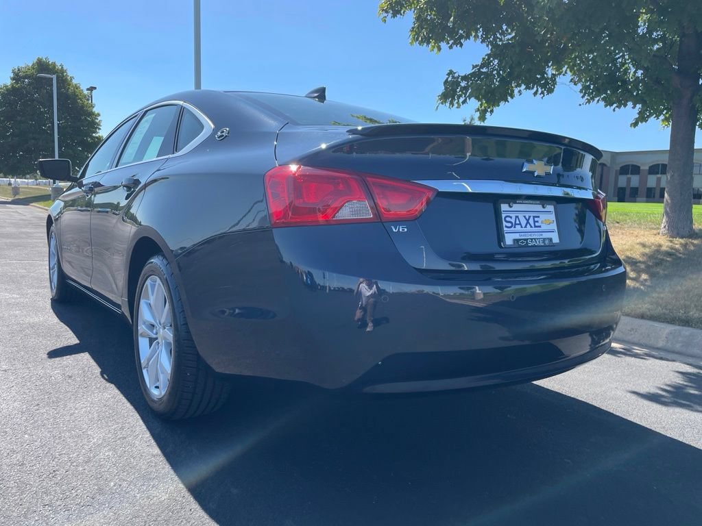 Used 2017 Chevrolet Impala LT w/ Leather Package FWD image 3