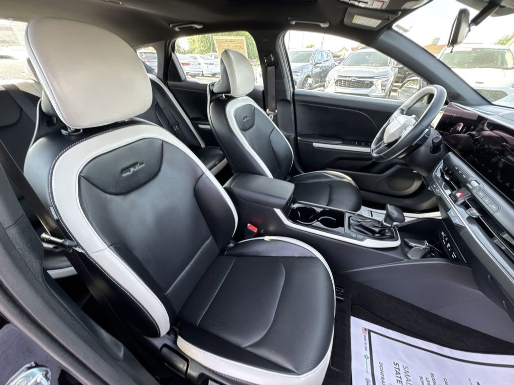 Used 2025 Kia K4 GT-Line w/ GT-Line Premium Package FWD image 25