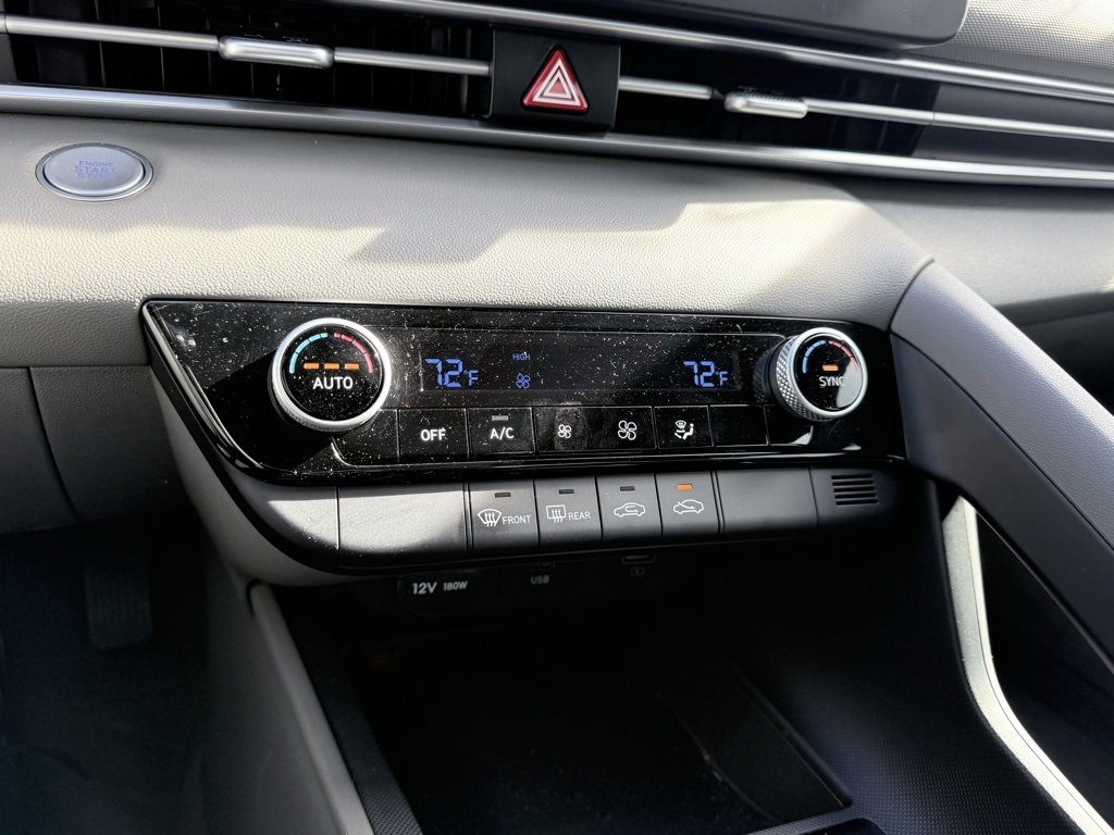 Used 2023 Hyundai Elantra SEL image 16