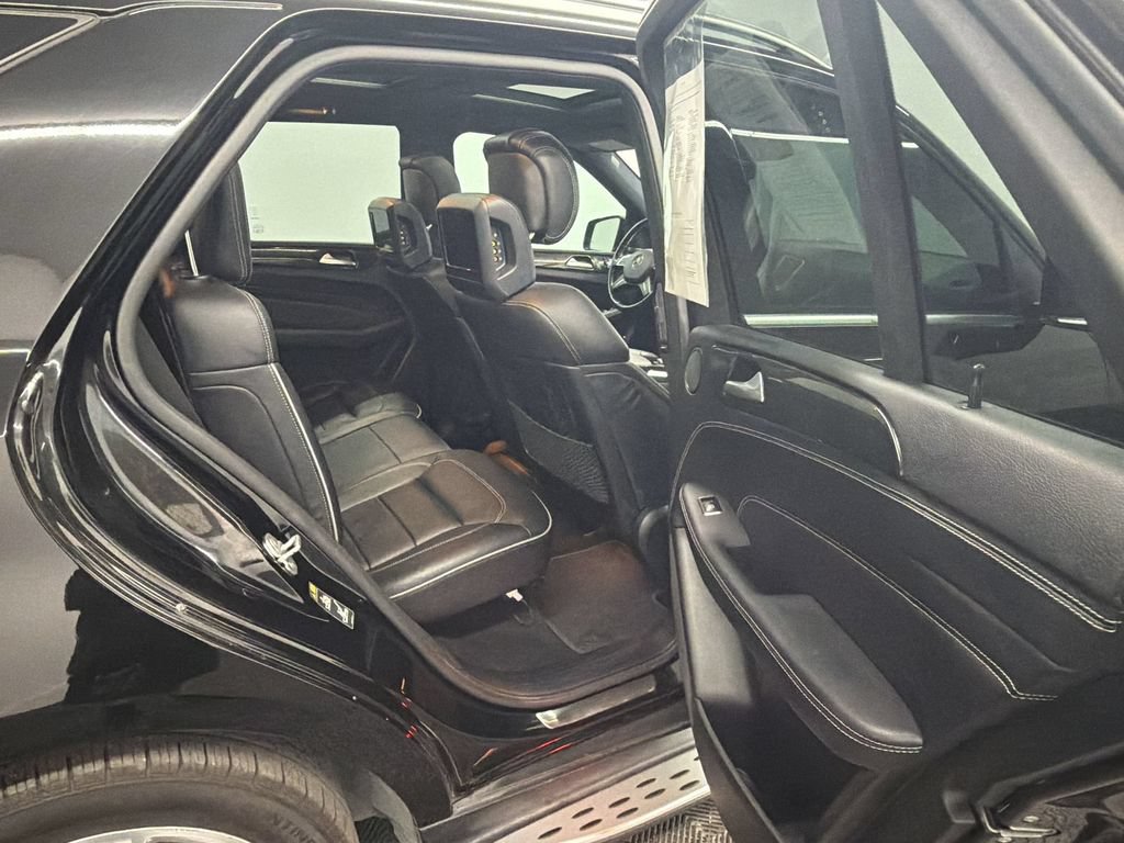 Used 2013 Mercedes-Benz ML 550 4MATIC image 32