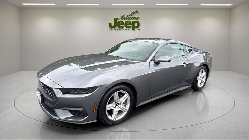 Used 2026 Ford Mustang Coupe RWD image 4