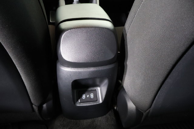 Used 2025 Hyundai Elantra Sport FWD image 15