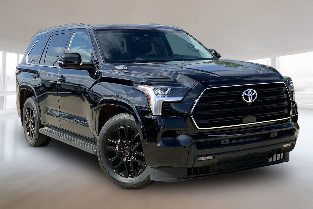 Used 2024 Toyota Sequoia SR5 w/ SR5 Premium Package AWD/4WD image 11