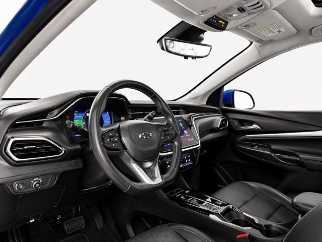 Used 2023 Chevrolet Bolt EUV Premier w/ Sun & Sound Package FWD image 12