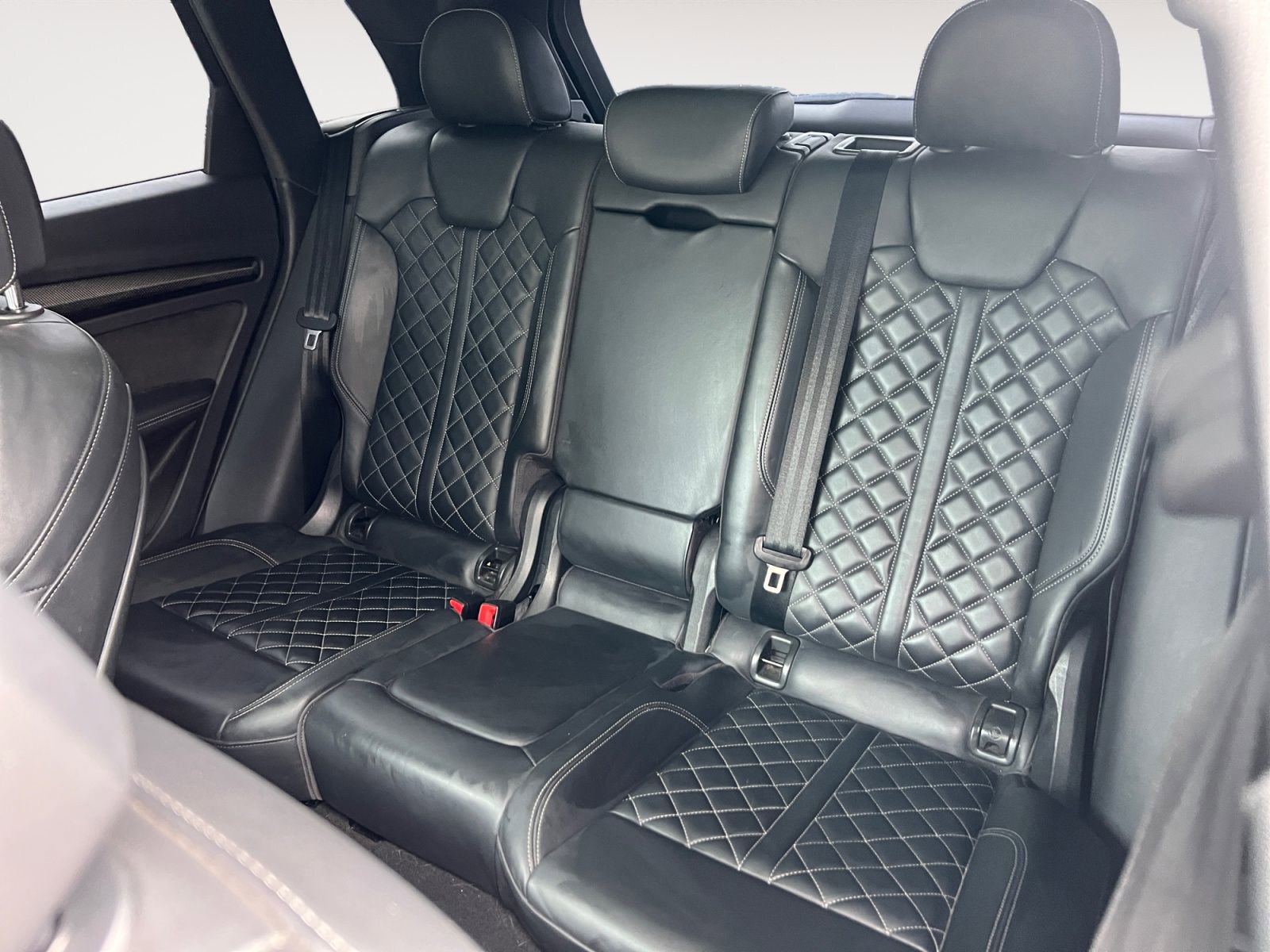 Used 2018 Audi SQ5 Premium Plus w/ S Sport Package AWD/4WD image 13