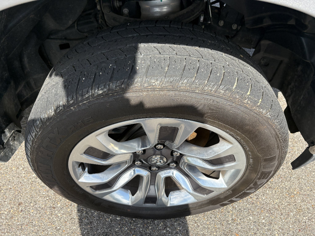 Used 2022 RAM 1500 Limited w/ Cold Weather Group AWD/4WD image 12