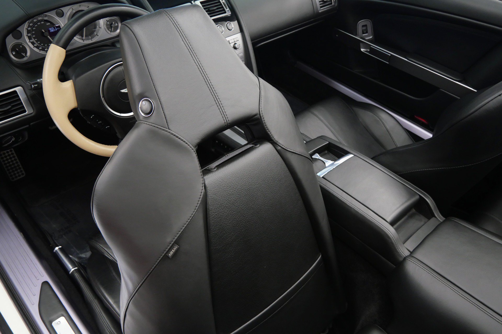Used 2008 Aston Martin DB9 Volante RWD image 27