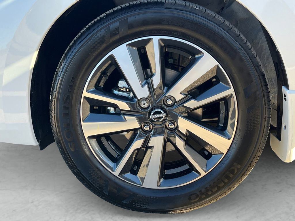 New 2025 Nissan Versa SV image 23