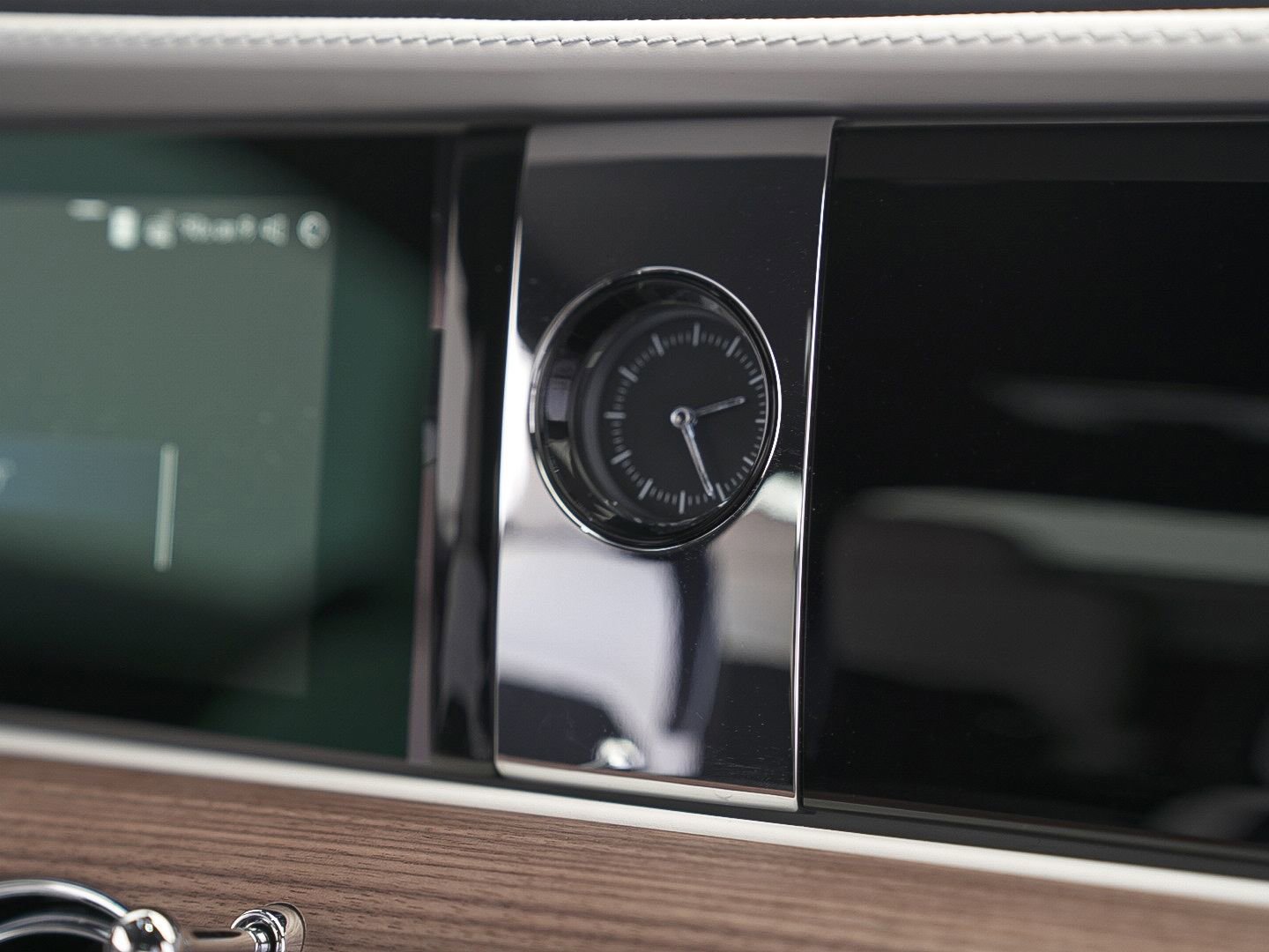 New 2026 Rolls-Royce Spectre Base image 69